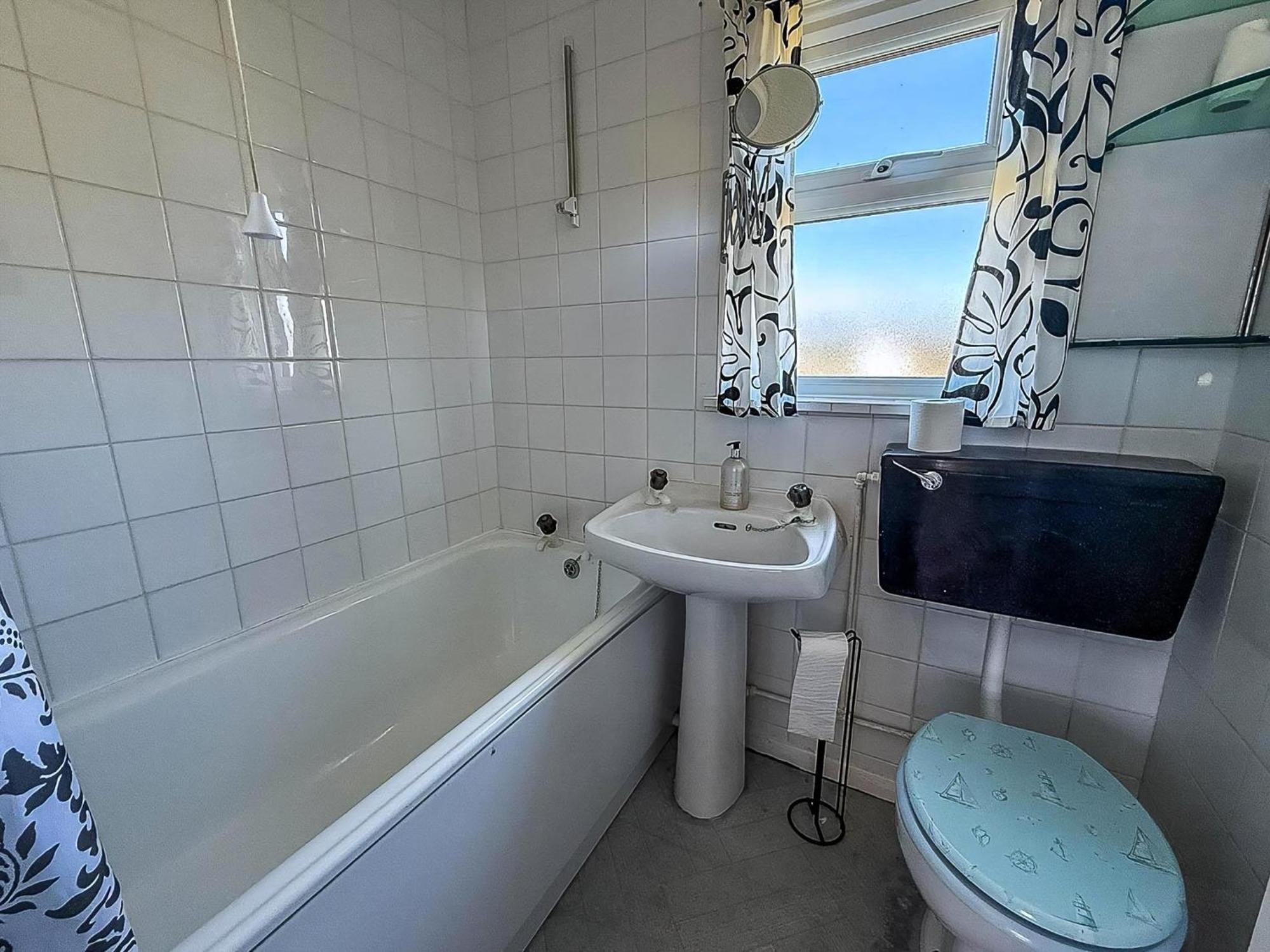 Lovely 4 Berth Chalet For Hire At California Sands In Norfolk Ref 52350Cs Scratby Exterior photo